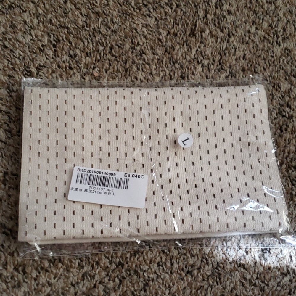 Breathable waist trainer